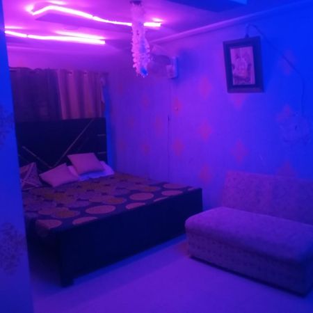 Aj Room Service Civic Center Равалпинди Екстериор снимка